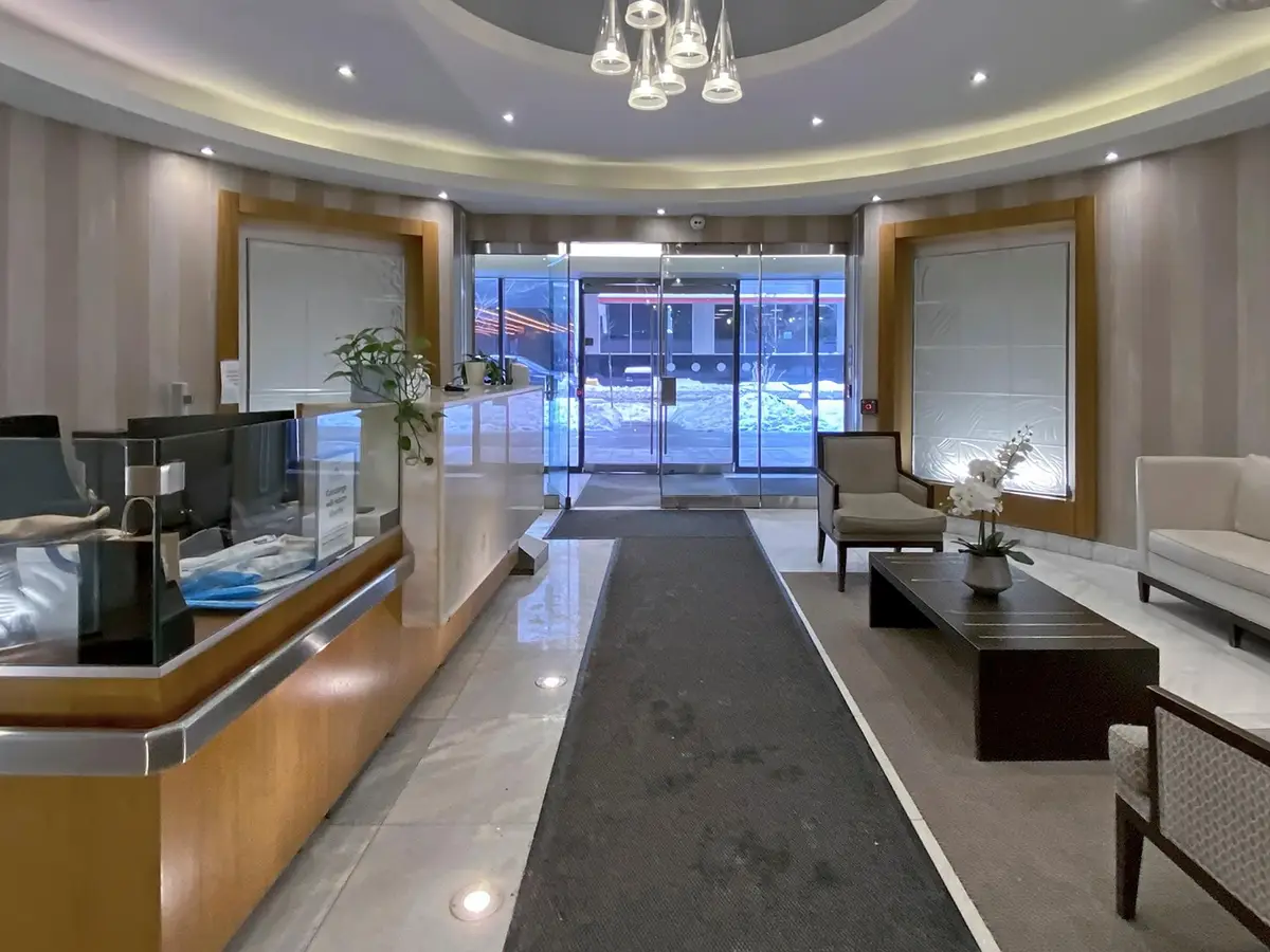 1612-85 Bloor St. E., Toronto, Ontario