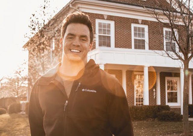 Which Services Can You Expect as a Seller?