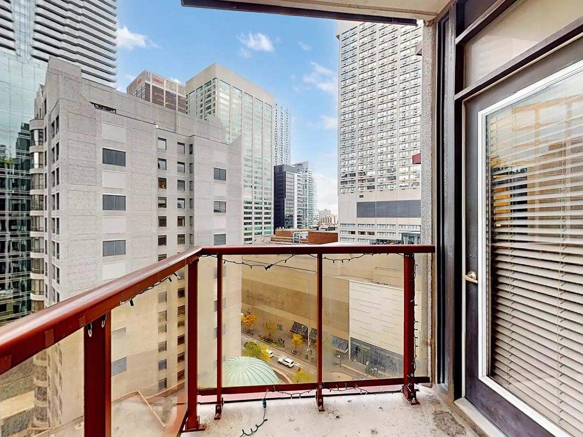 1612-85 Bloor St. E., Toronto, Ontario