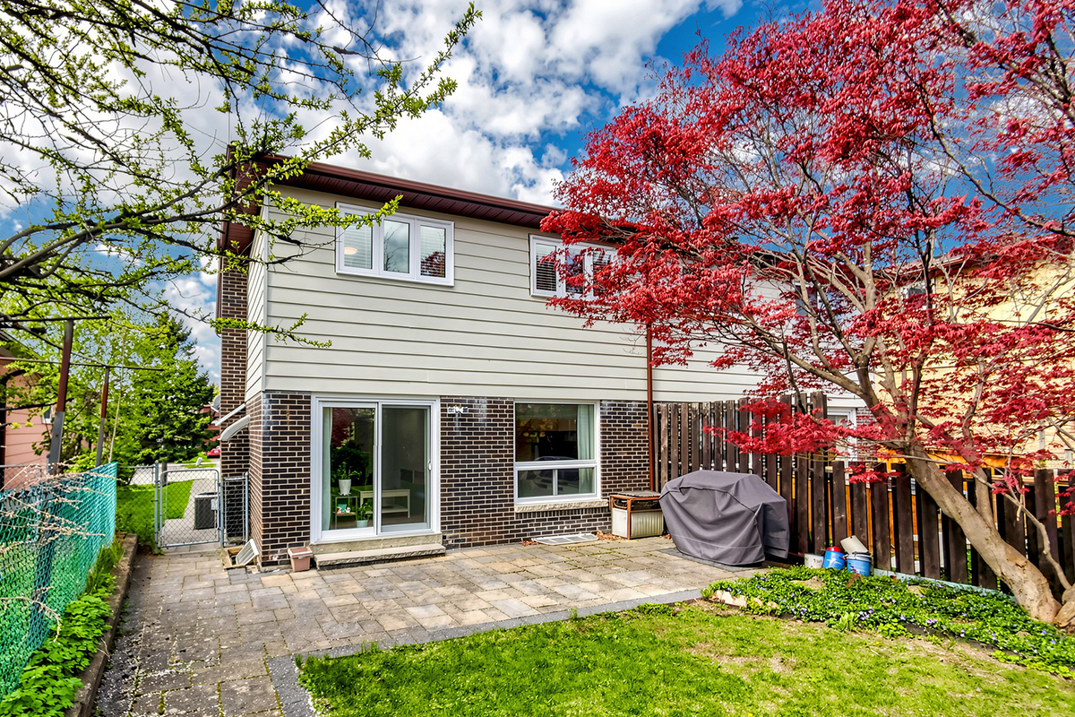 Backyard of 115 Micmac Crescent