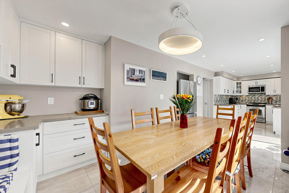 Kitchen of 115 Micmac Crescent