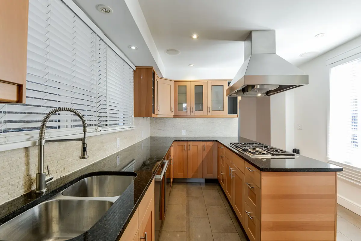 Kitchen - 105 Barker Avenue, Toronto, ON