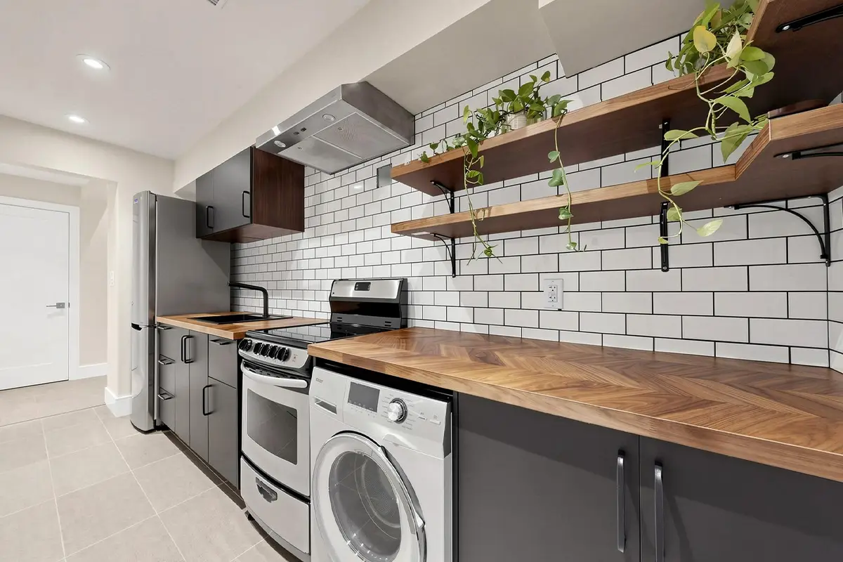 161B Locksley Ave, Toronto, ON - Basement Suite Kitchen